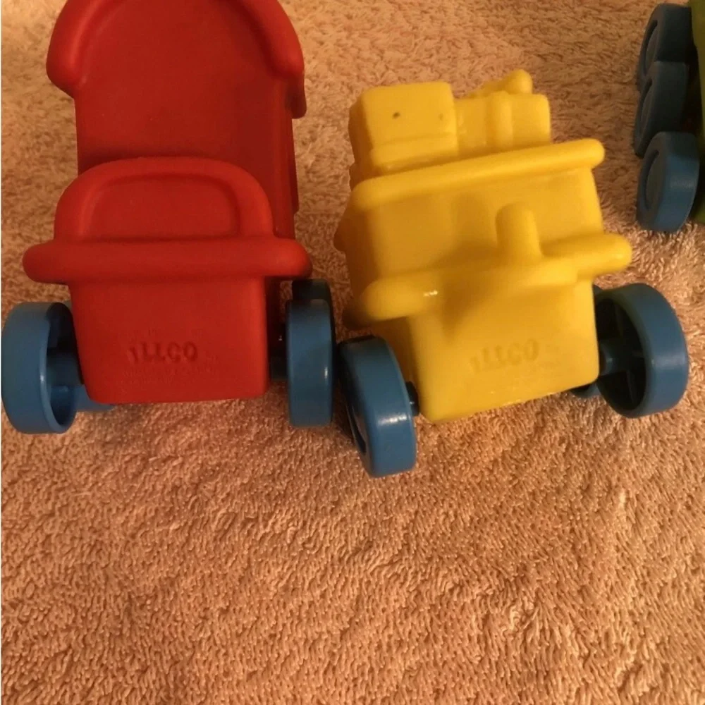 Illco Sesame Street Elmo Soft Train 3 Piece Set